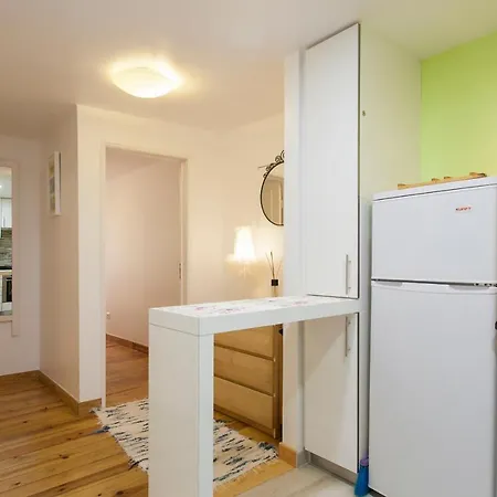 Historic And Charming - Alfama 1-bedroom * ליסבון